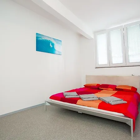 Apartmets Dejvicka *